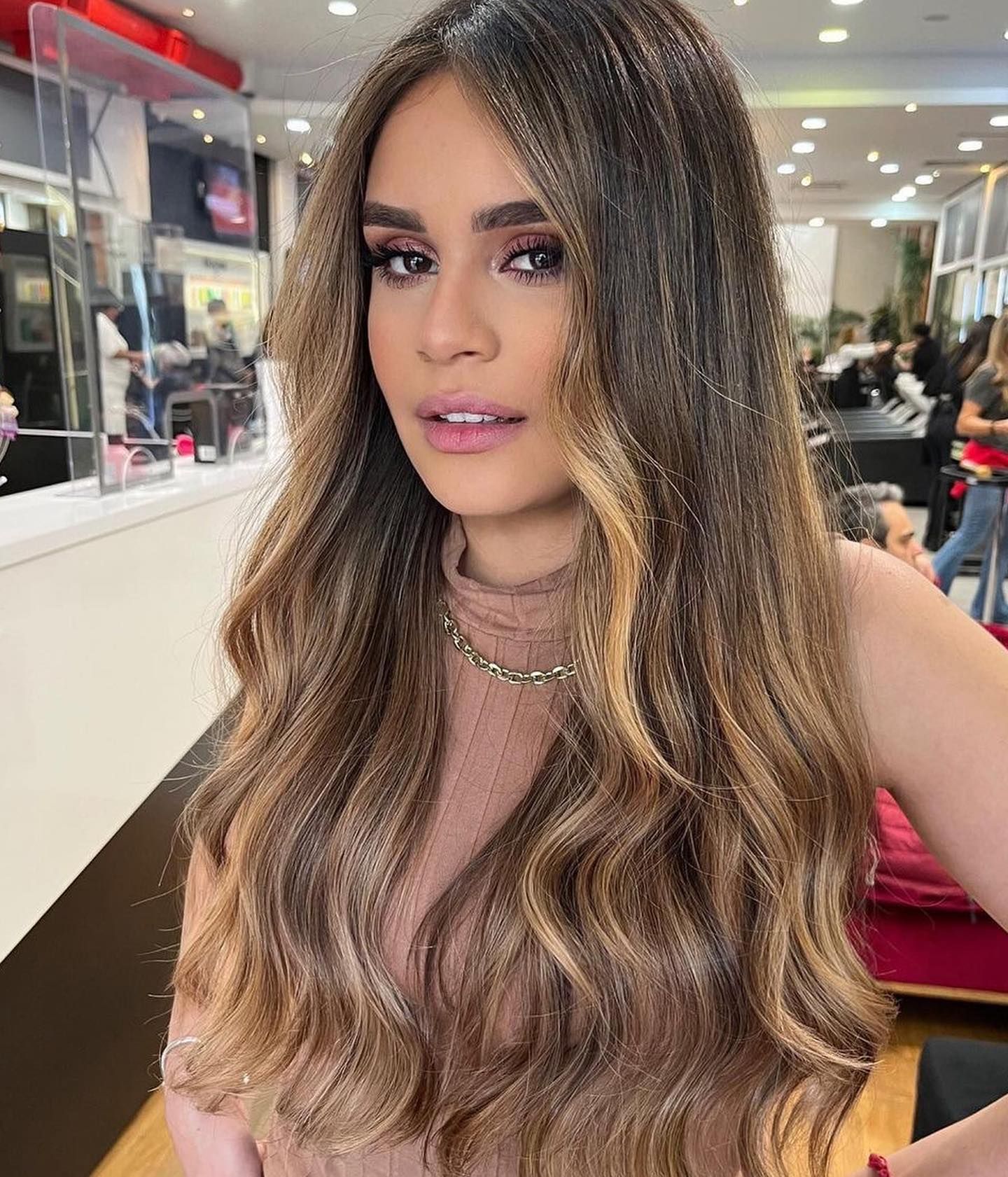 Lounge Hair Fashion - Image 7