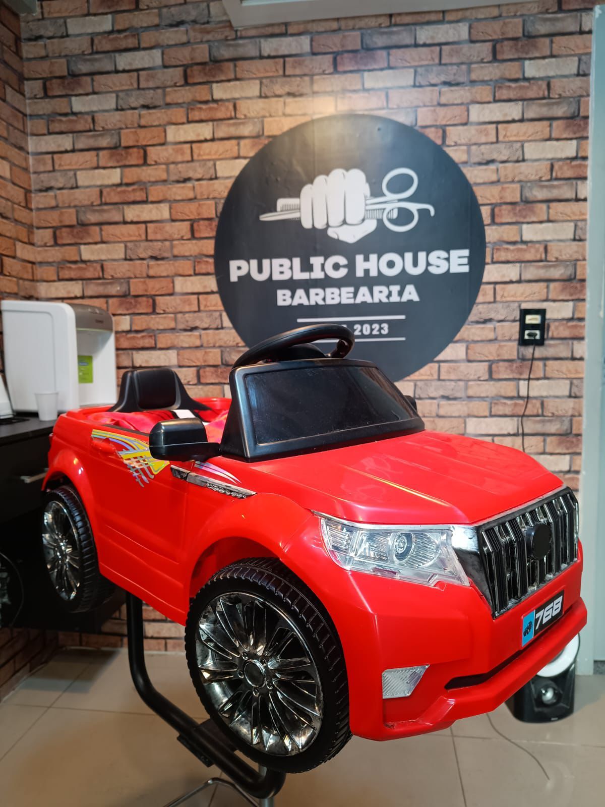 Barbearia Public House - Image 9