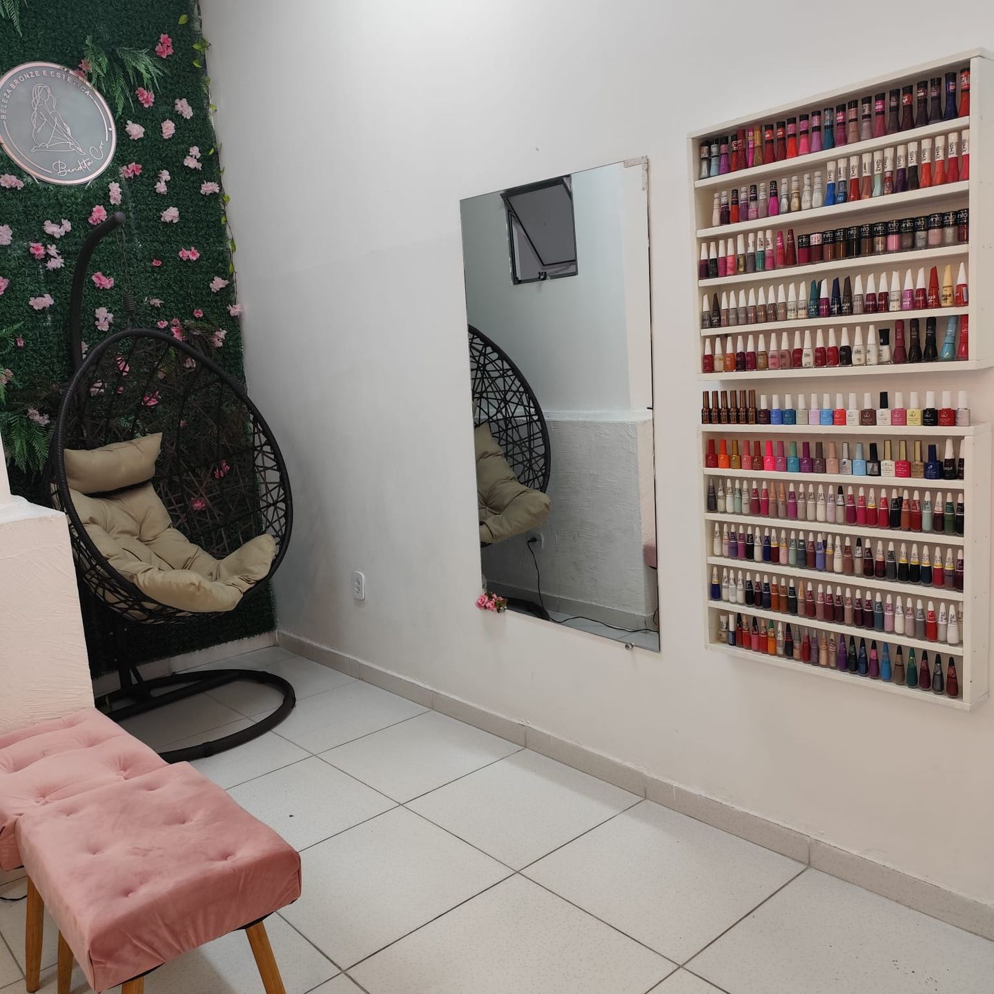 Espaço Bendita Cor, Beleza Bronze e Estética - Image 22