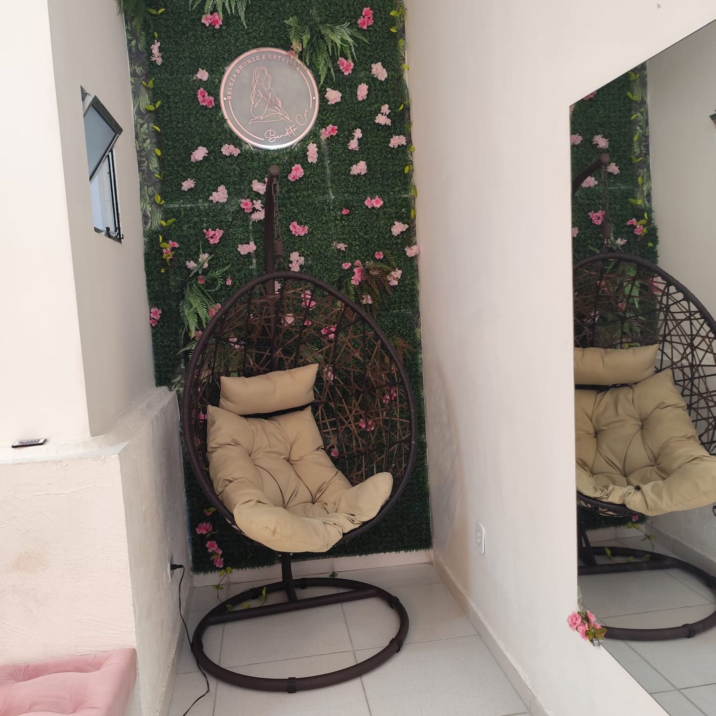 Espaço Bendita Cor, Beleza Bronze e Estética - Image 15