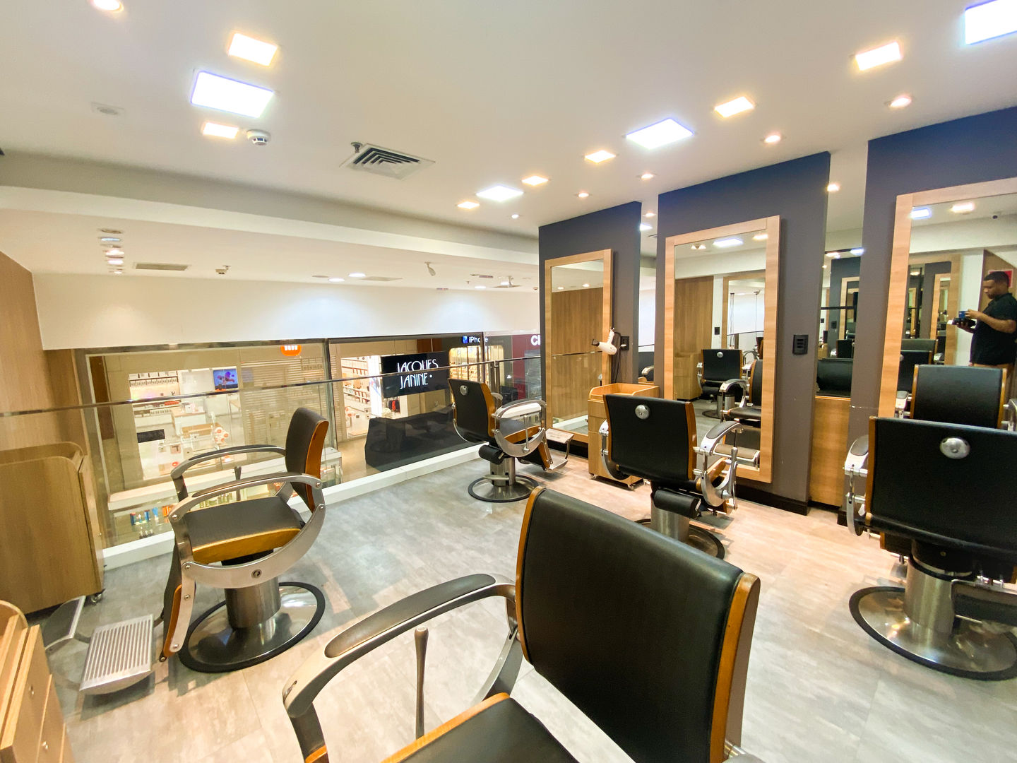 Jacques Janine | Salvador Shopping - Image 12
