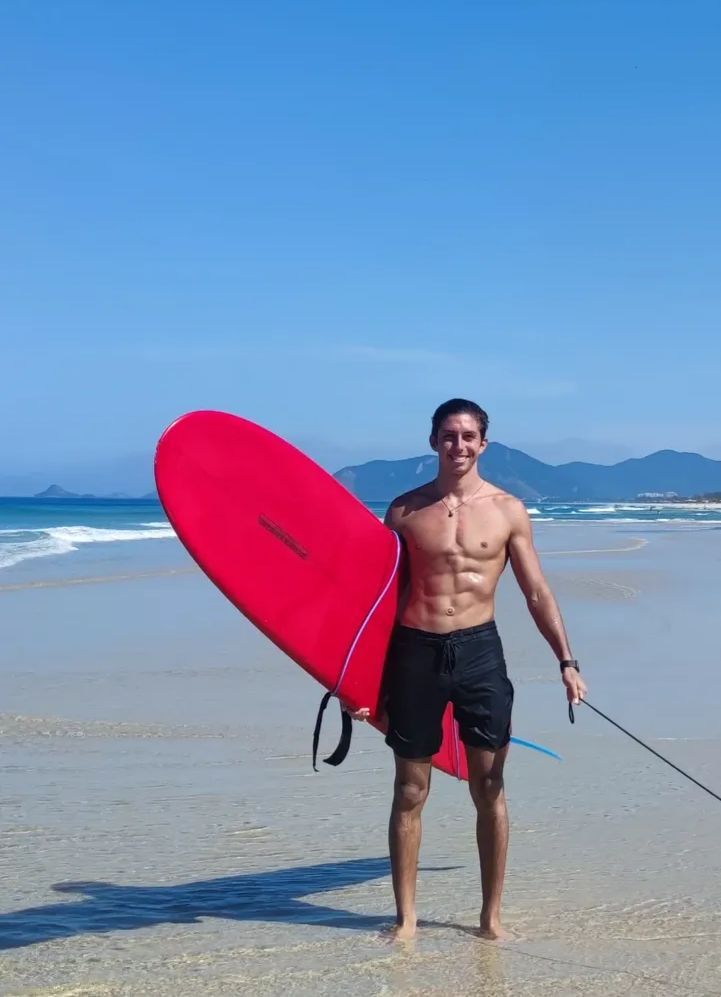 Pedro Bento Professurf - Surf School - Image 2