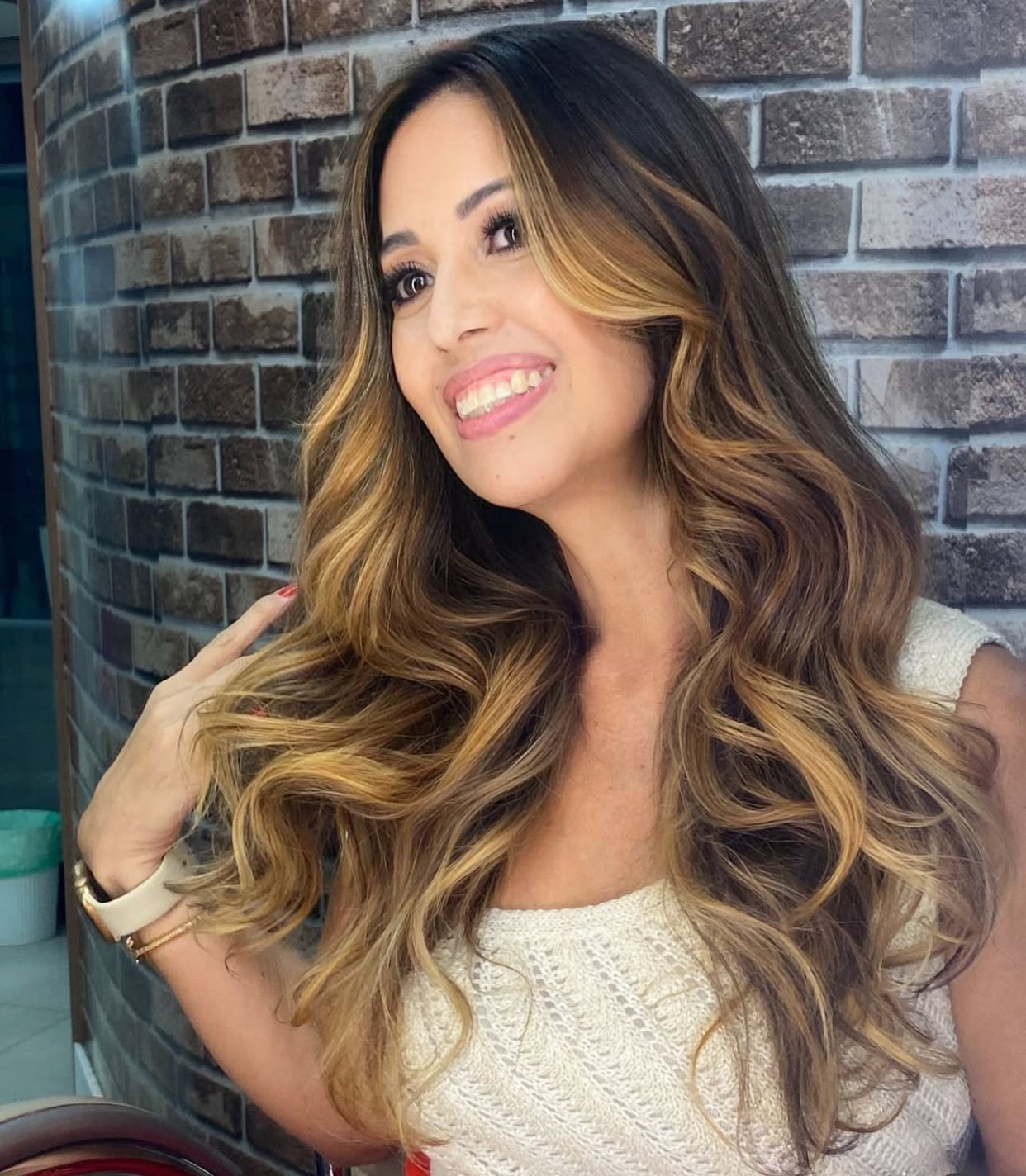 Grayce de Oliveira | HairStylist & Colorista - Image 36