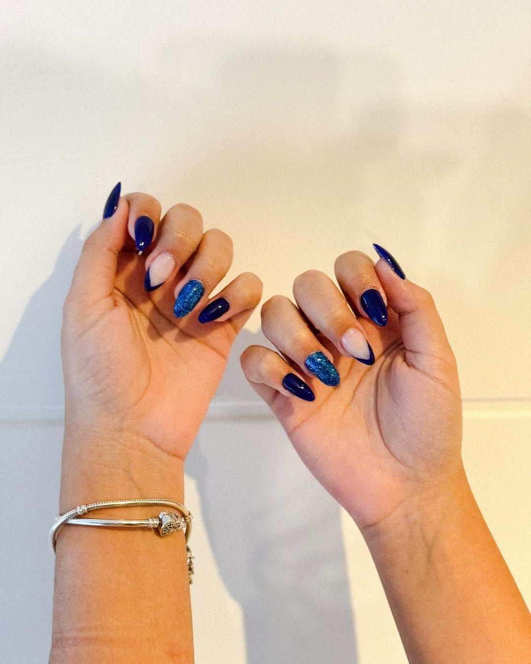 Studio Trifana | Blue Center - Image 22