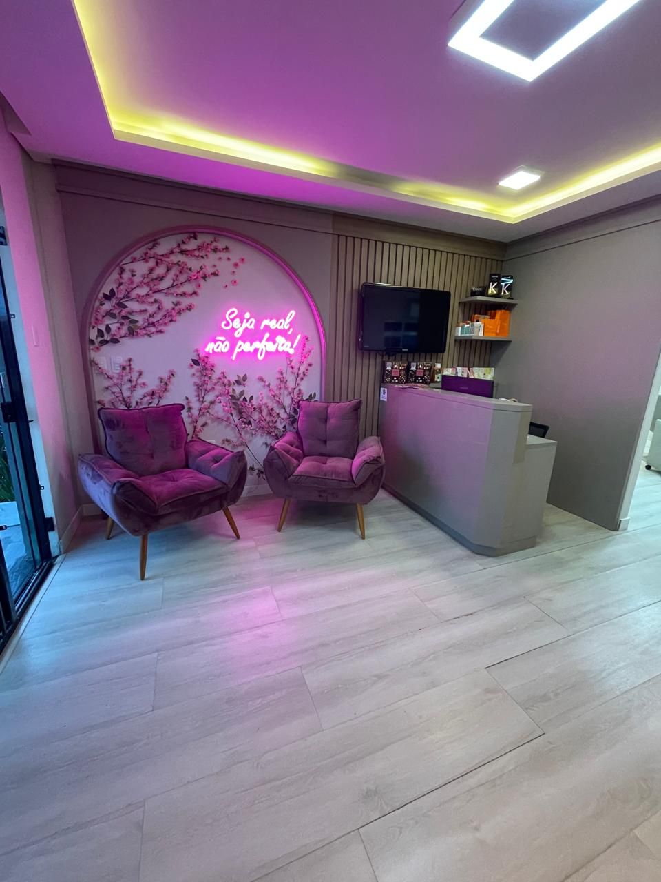 Monet Salão Boutique - Image 10