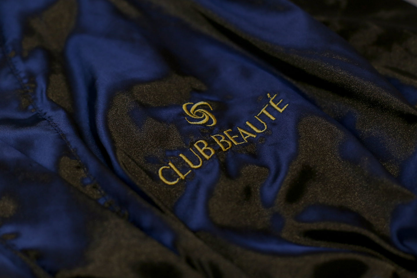 Club Beauté - Image 39