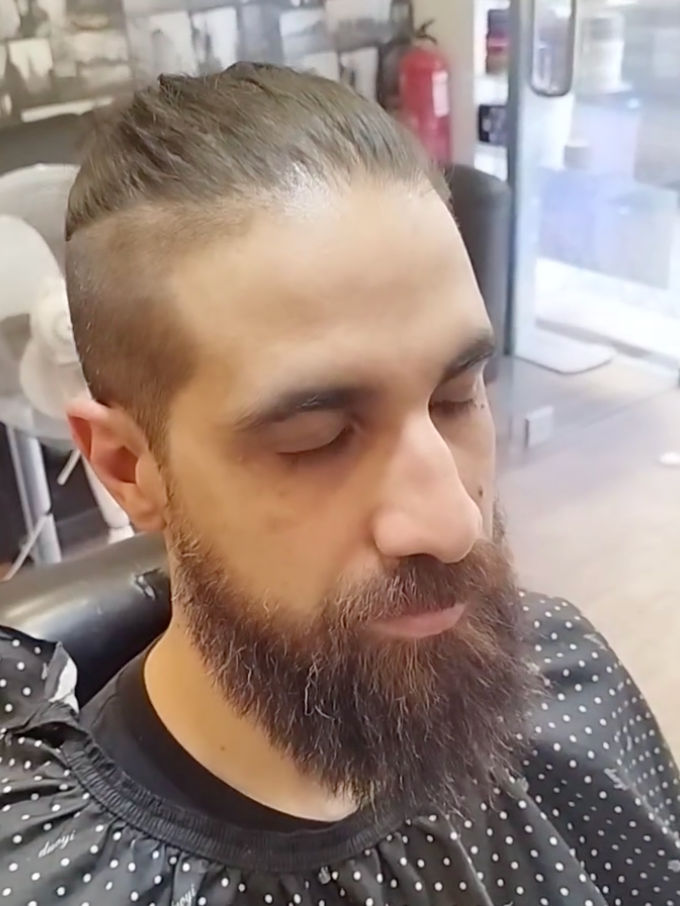 Beard Man Barber Shop - Image 3