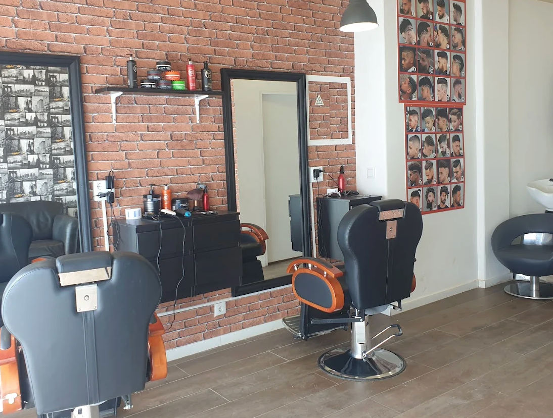 Beard Man Barber Shop - Image 1