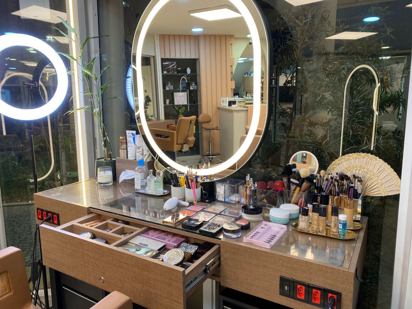 Dani Kobert Beauty Concept - Image 14