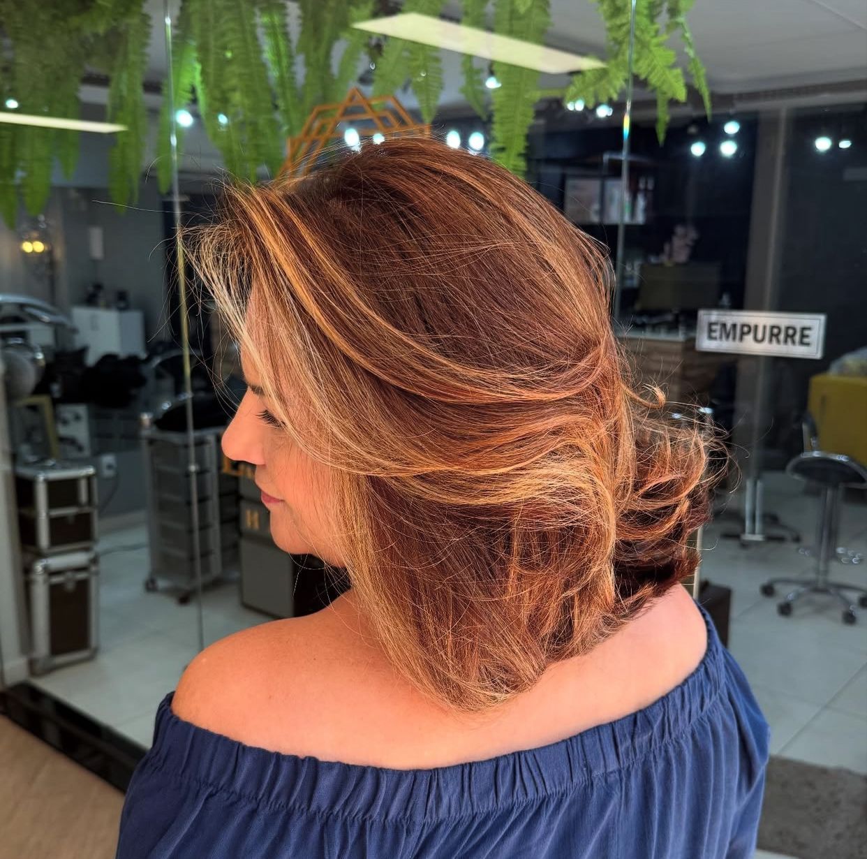 Especialist Hair Stylist - Image 7
