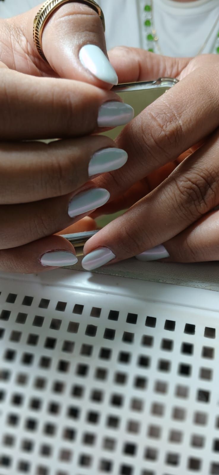 Adriana Castro | Manicure - Image 2
