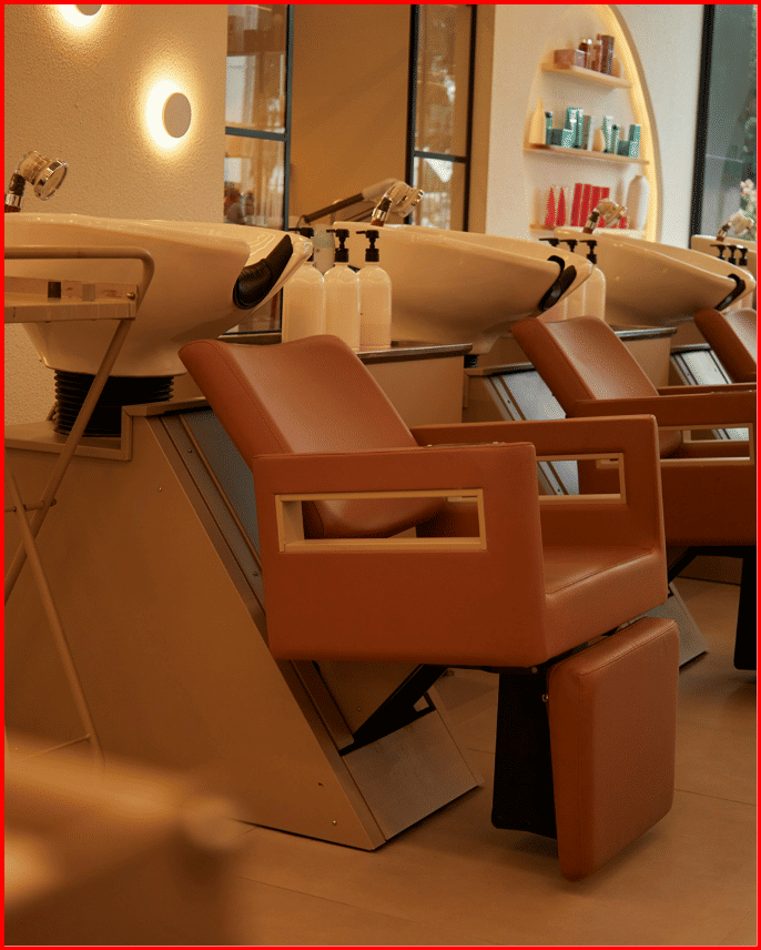 Boutique Salon - Image 20
