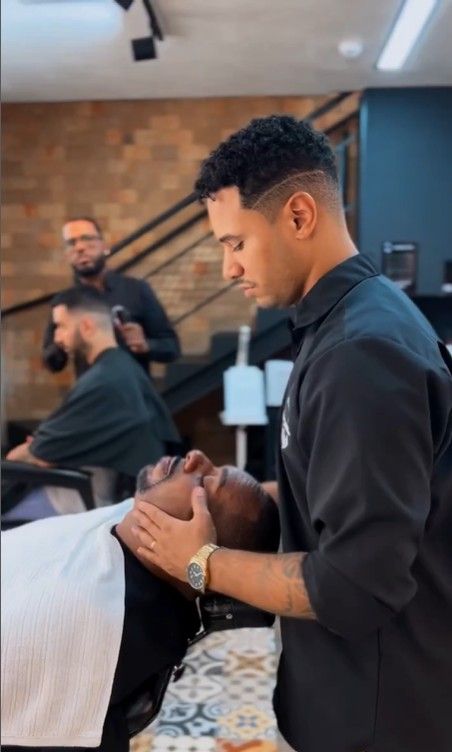 Via Paris Masculino | Barbearia - Image 3