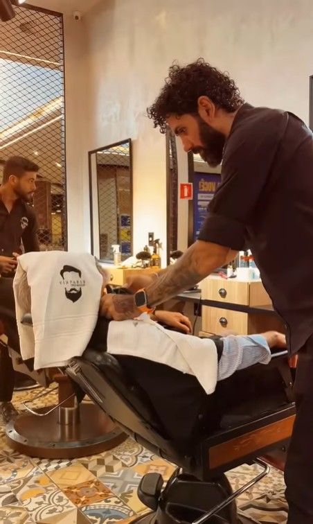 Via Paris Masculino | Barbearia - Image 1