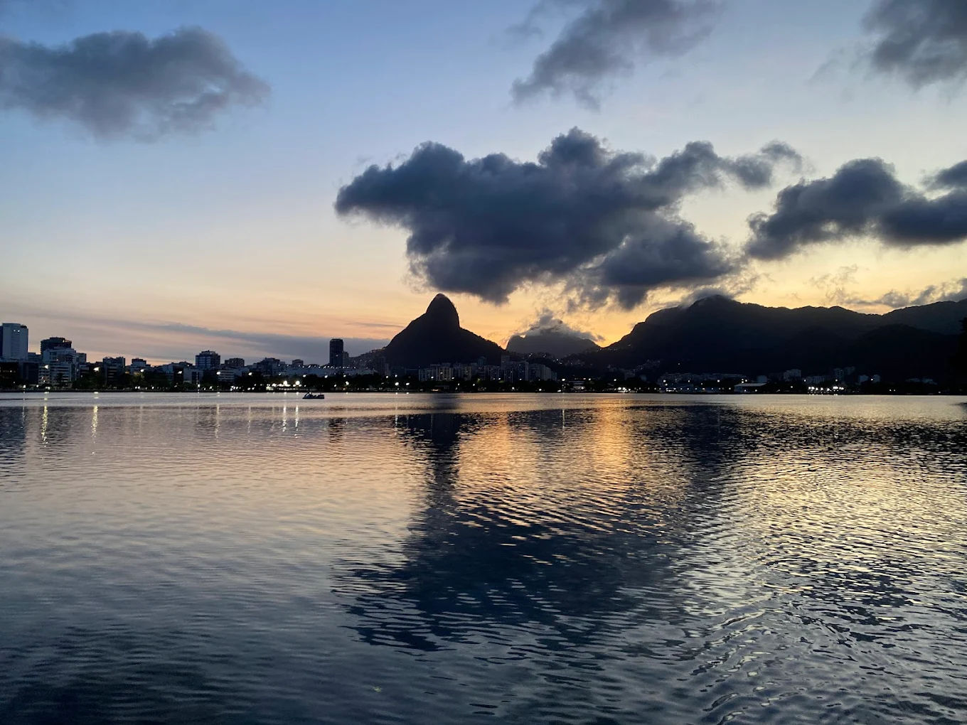 C SUP | Stand Up Paddle Experiences Lagoa - Image 4