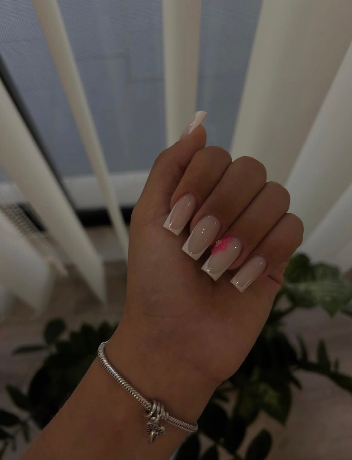Mada Nails - Image 5