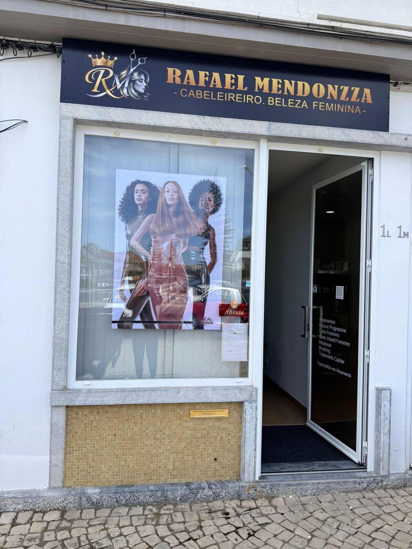 Rafael Mendonzza - Cabeleireiro e Beleza Feminina - Image 7