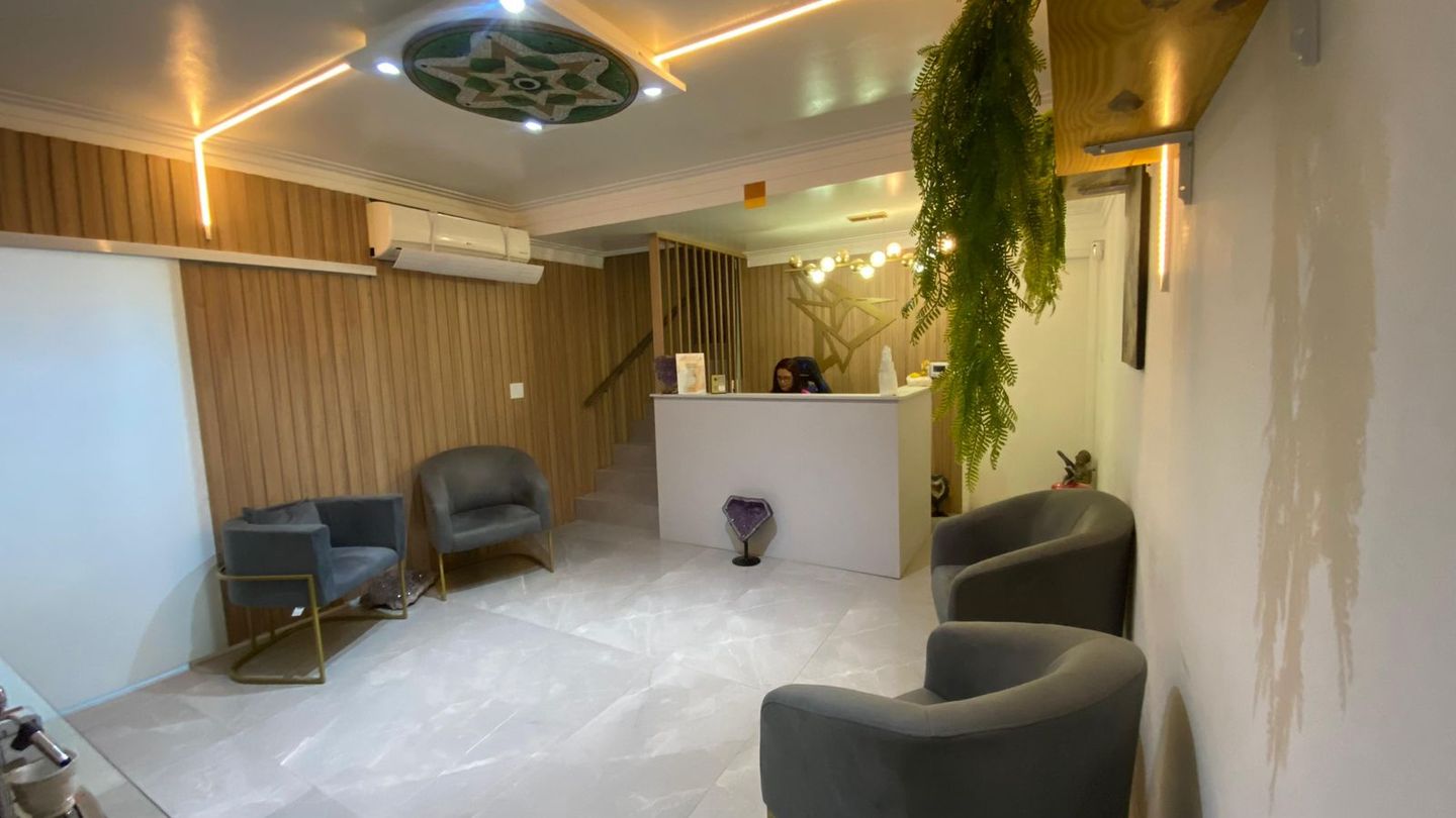 Michele Sampaio - Centro de Estética e Saúde - Image 11