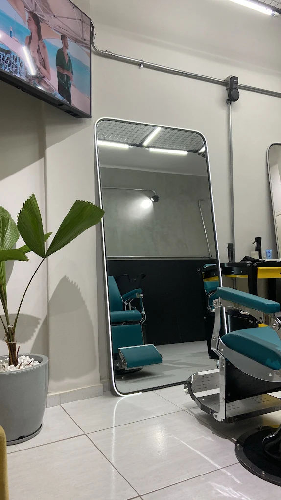 Parm Barber Studio - Image 5