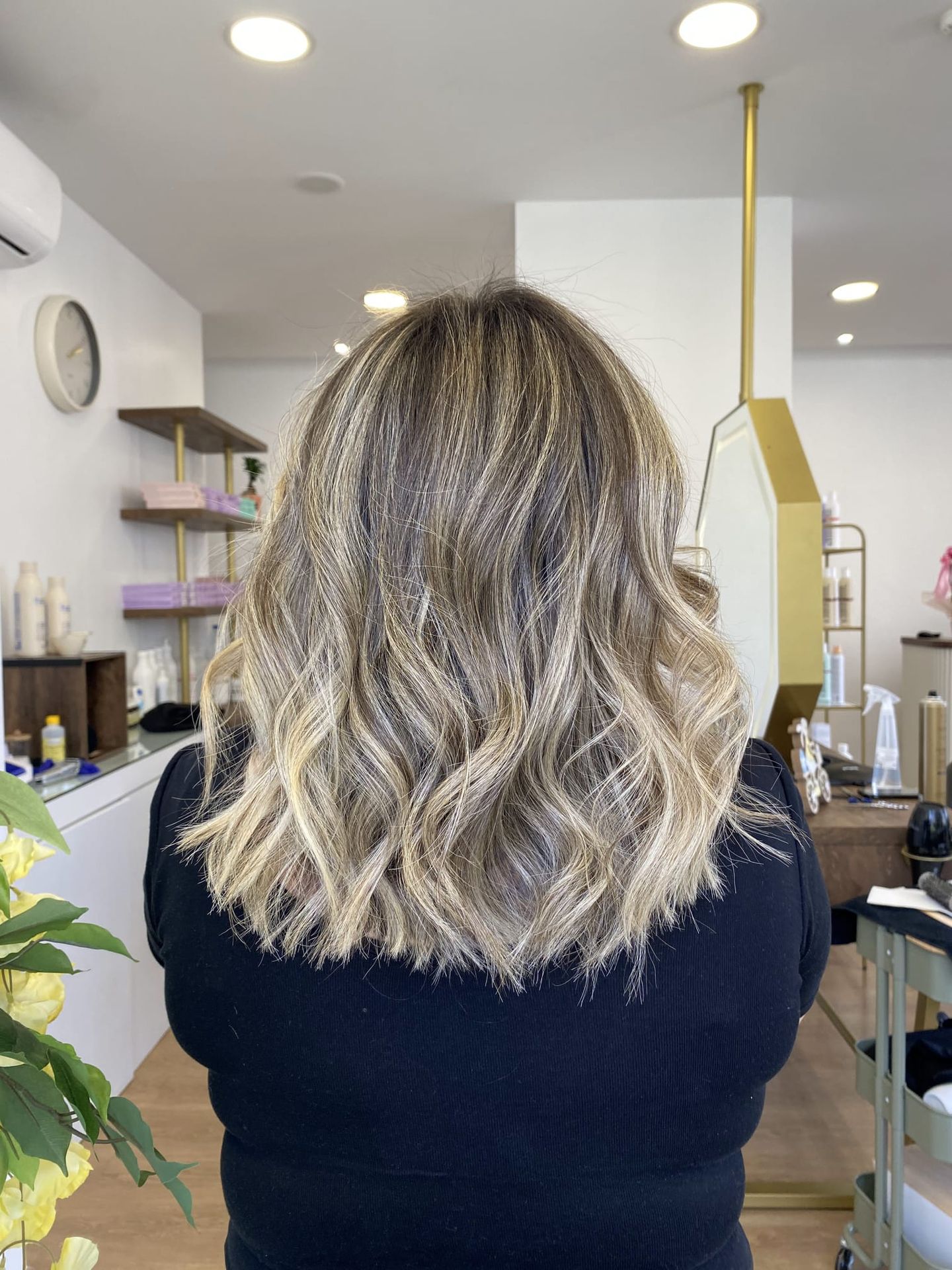Isabel Martins Hair Studio - Image 1
