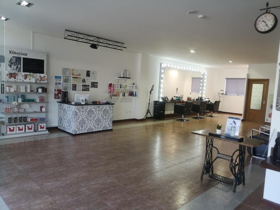 Backstage Hair Studio - Image 7