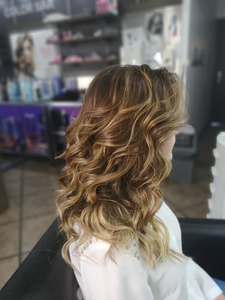 Backstage Hair Studio - Image 2