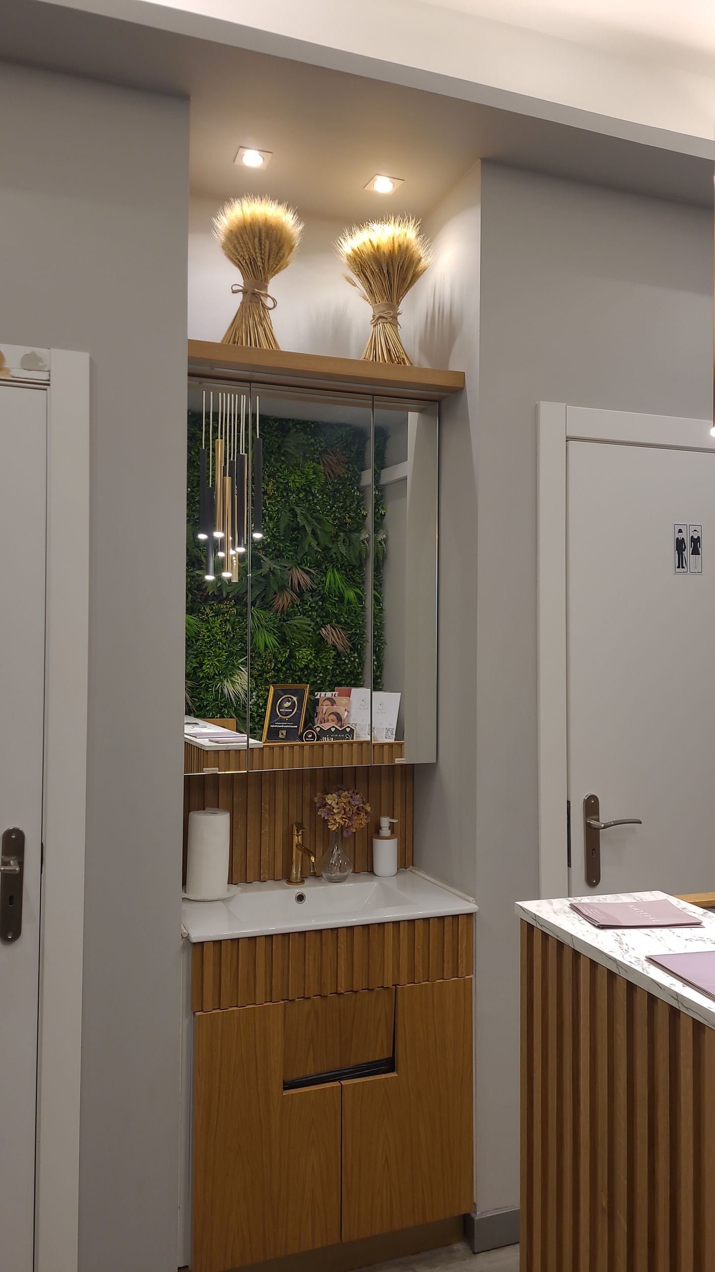 Natural Unisex Beauty BarSpa - Image 12