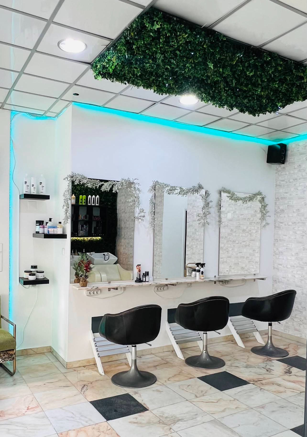 EEstebam Hairstudio - Image 27