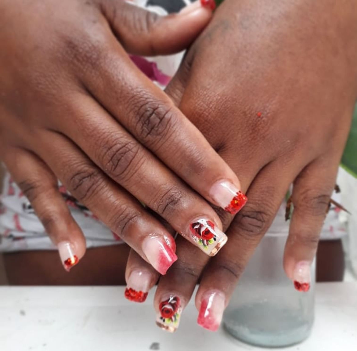 Ton Nails - Image 1