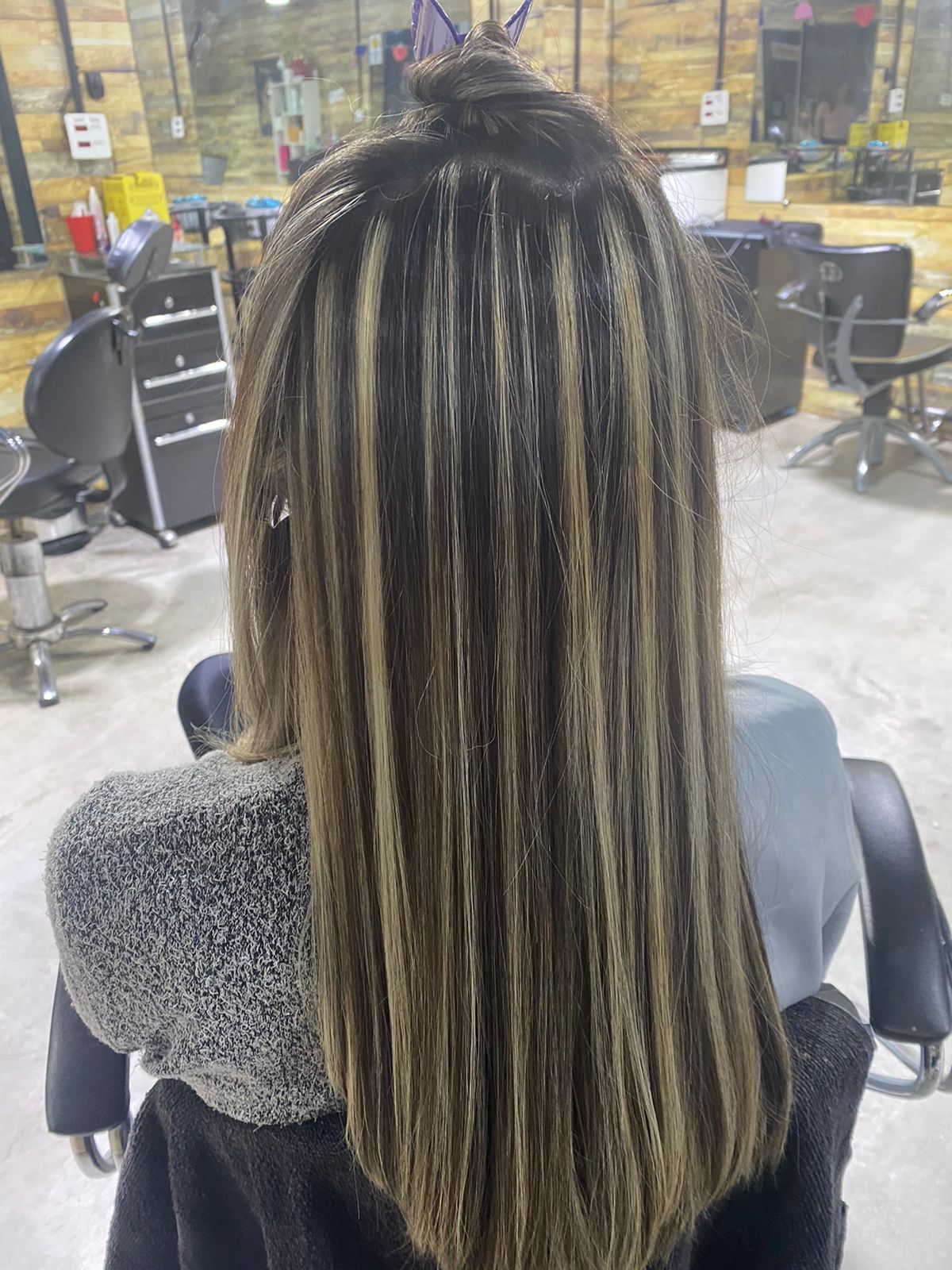 Isa Shallon Studio Hair - Image 5