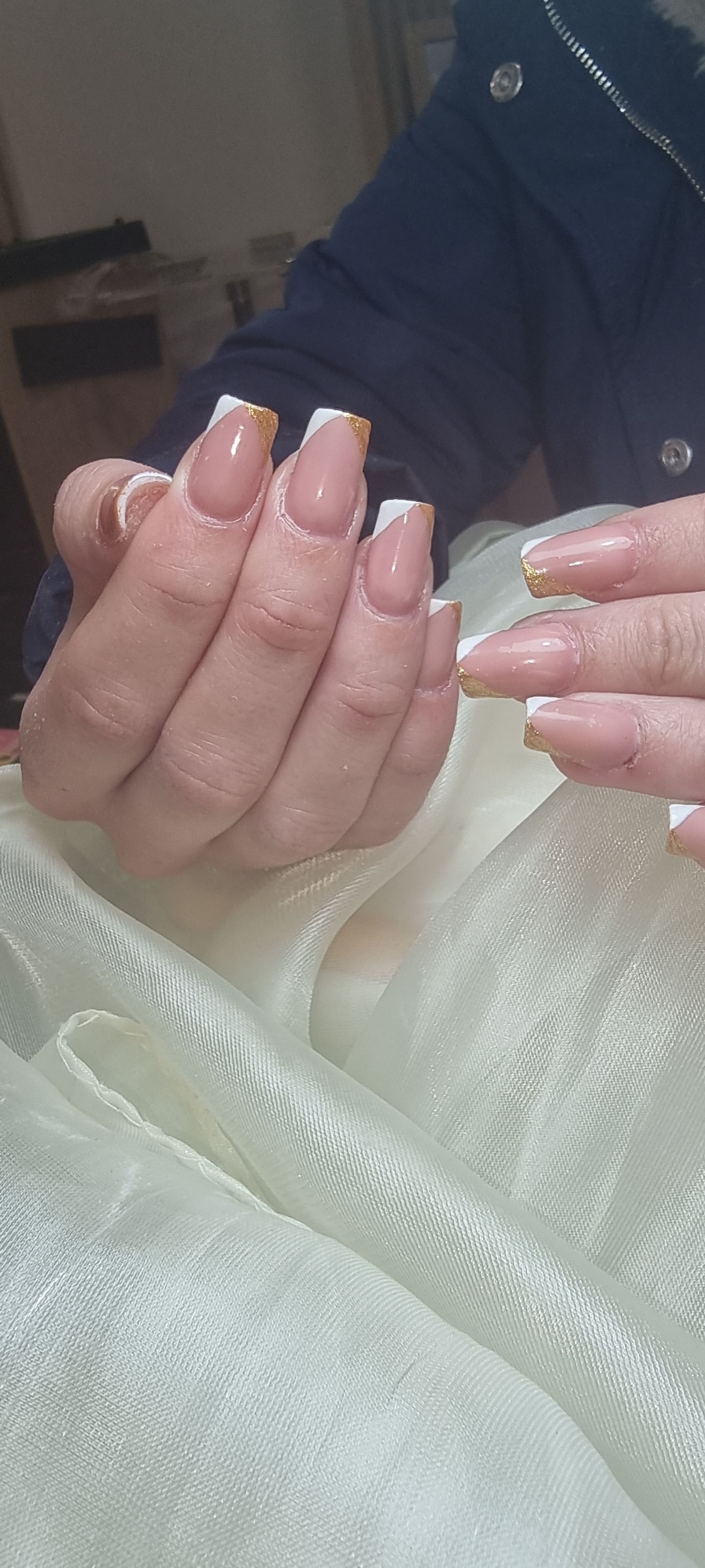 Luxury Nails - Studio de Unhas de Gel - Image 3