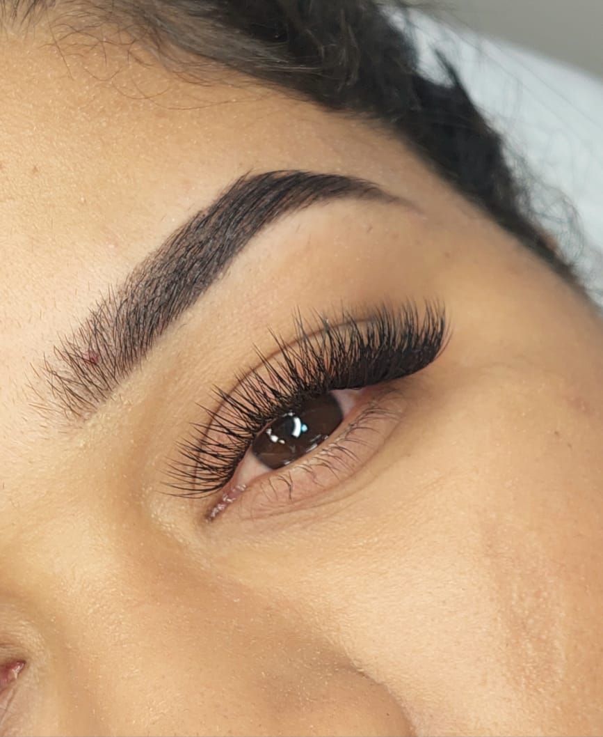 Graci Vitório Lashes - Image 13