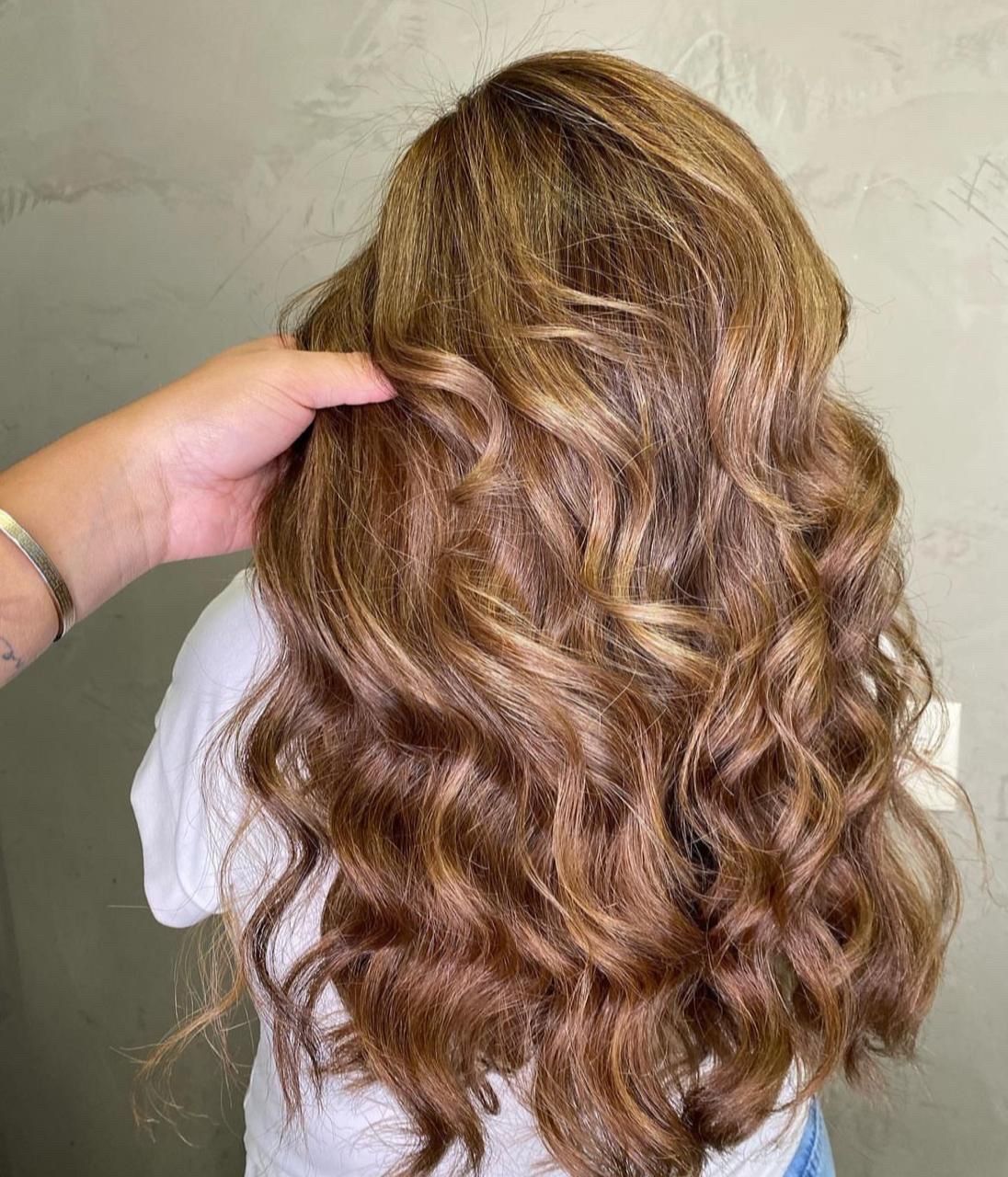 Godiva Coiffeur - Image 106