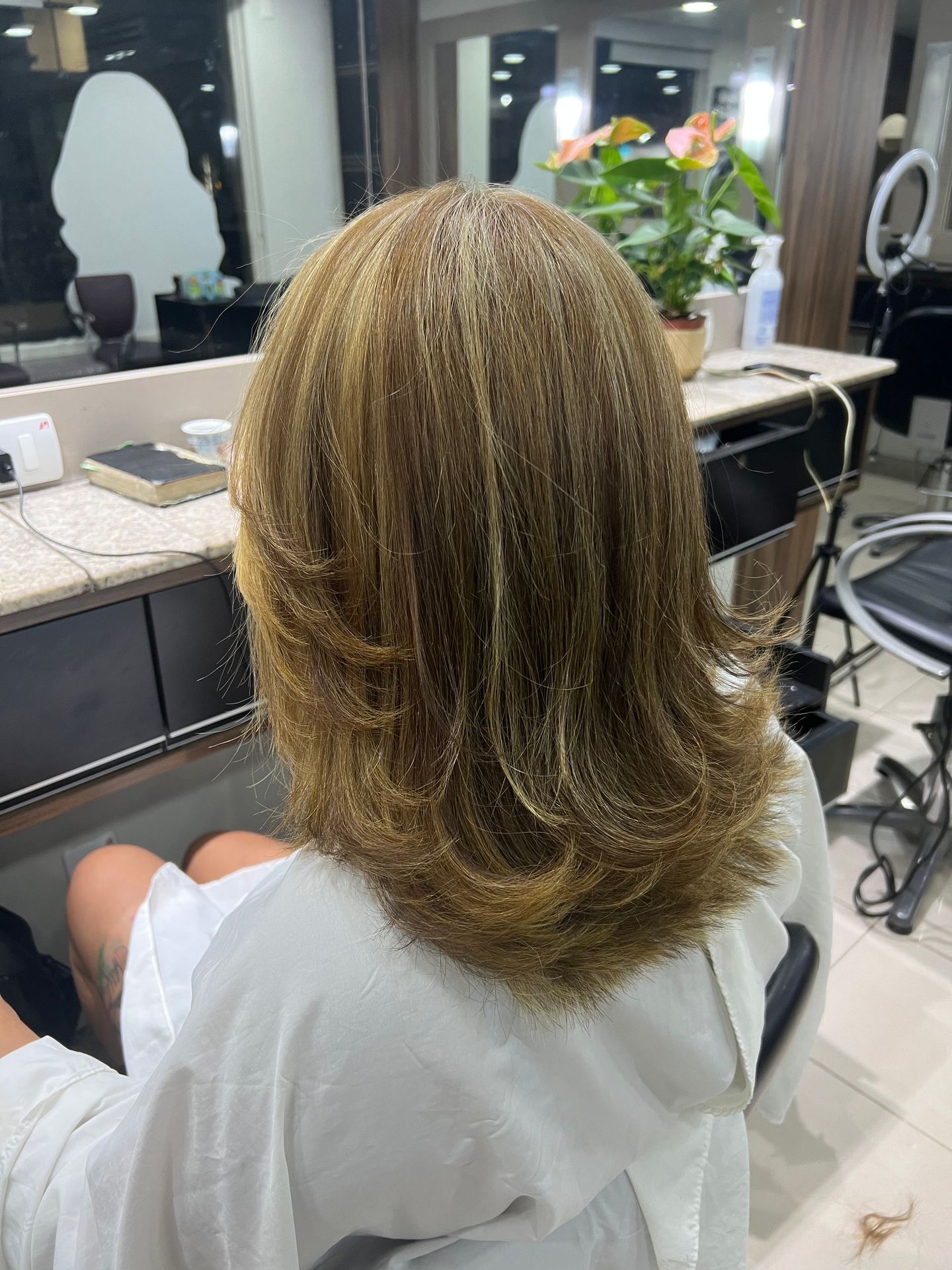Godiva Coiffeur - Image 53