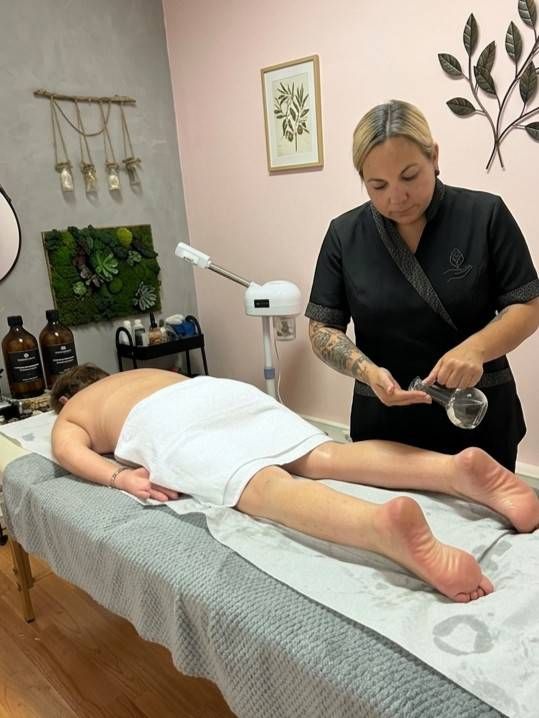 Katiane Pimenta Esteticista e Massoterapeuta - Image 8