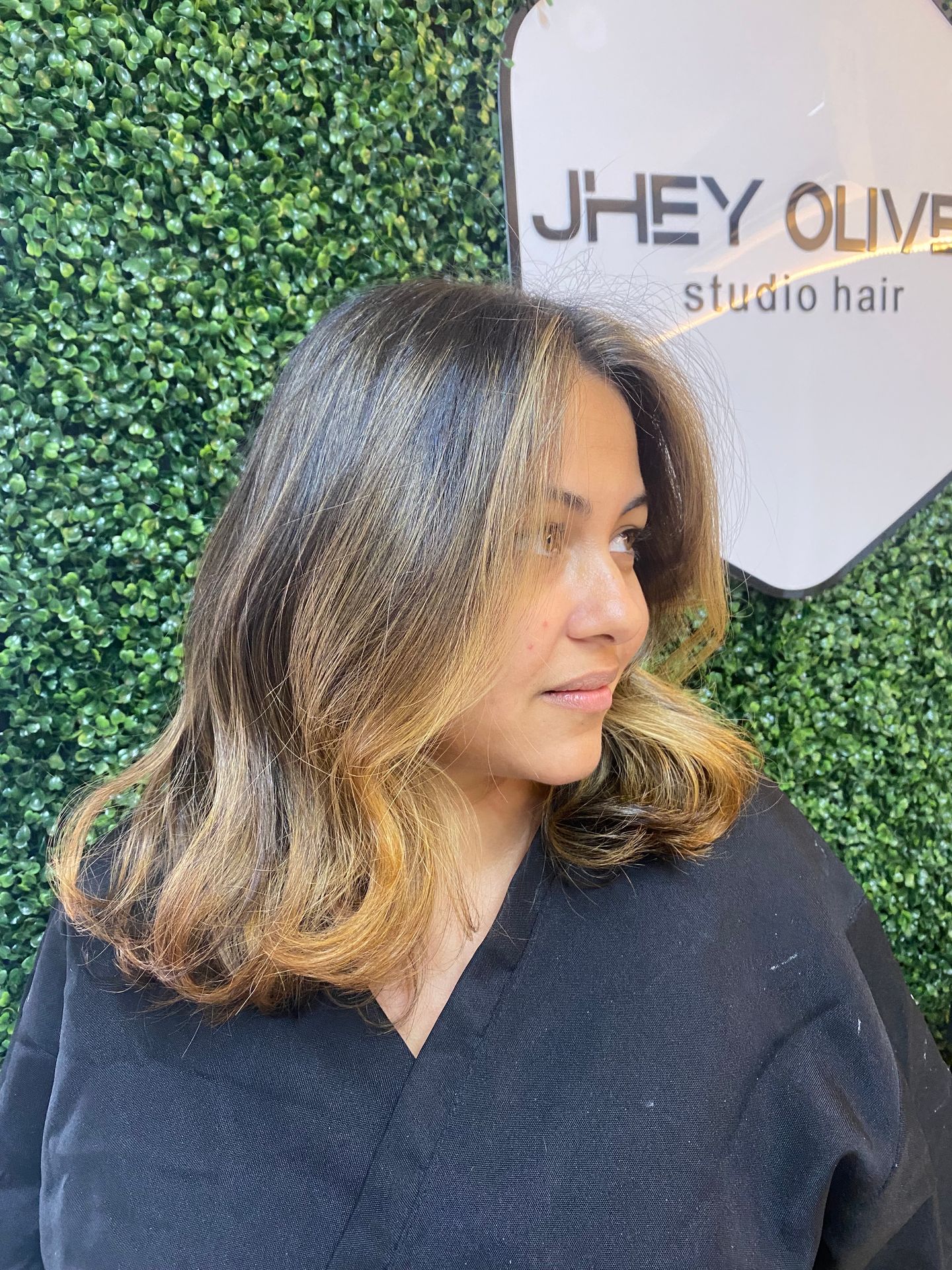 Jhey Oliver Studio Hair - Image 23