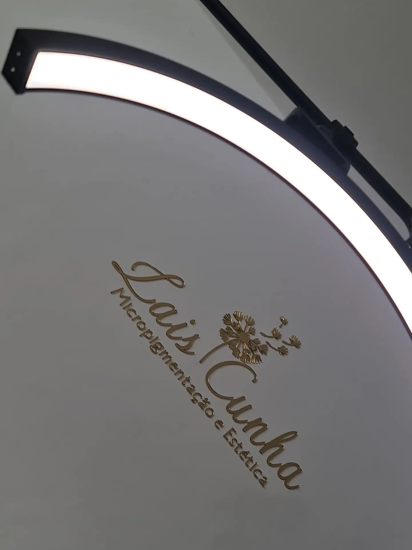 Lais Cunha • Sobrancelhas & Estética - Image 8