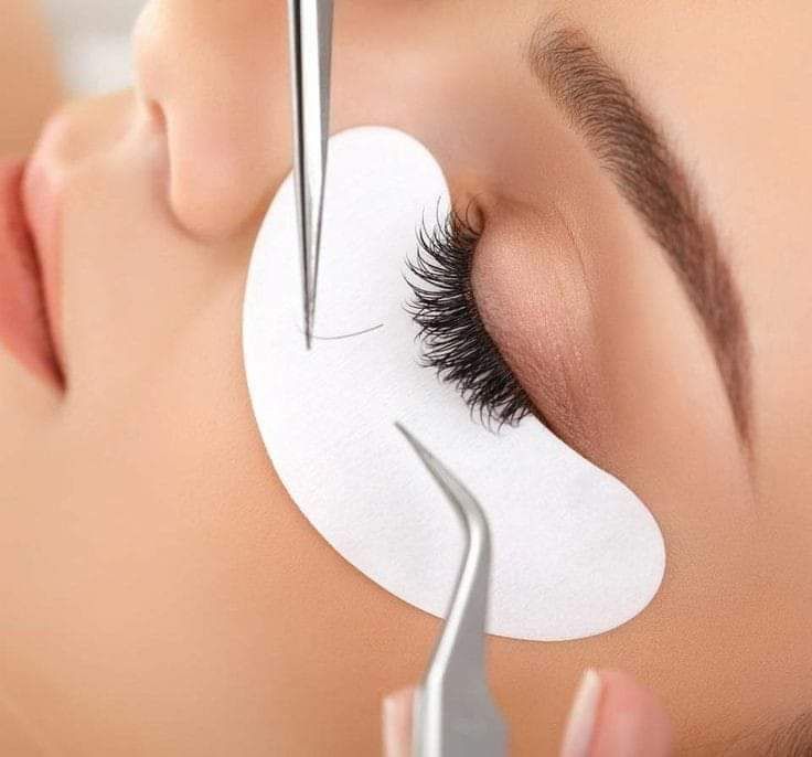 Clover Eyes Nails - Image 17