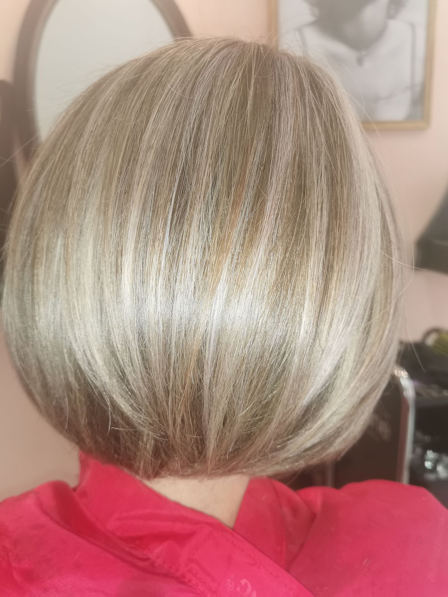 La Belle Vintage Beauty Salon - Image 34