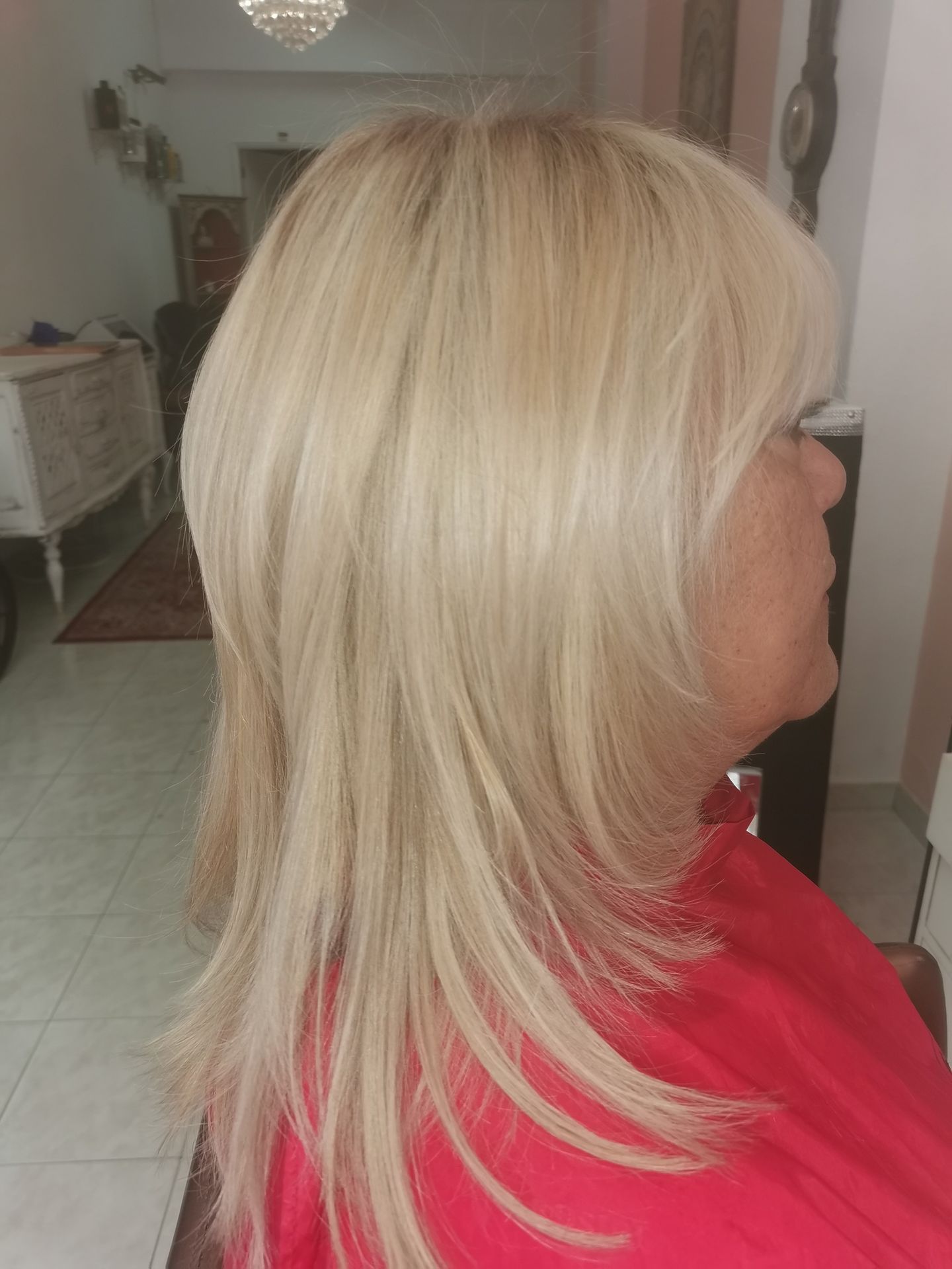 La Belle Vintage Beauty Salon - Image 14