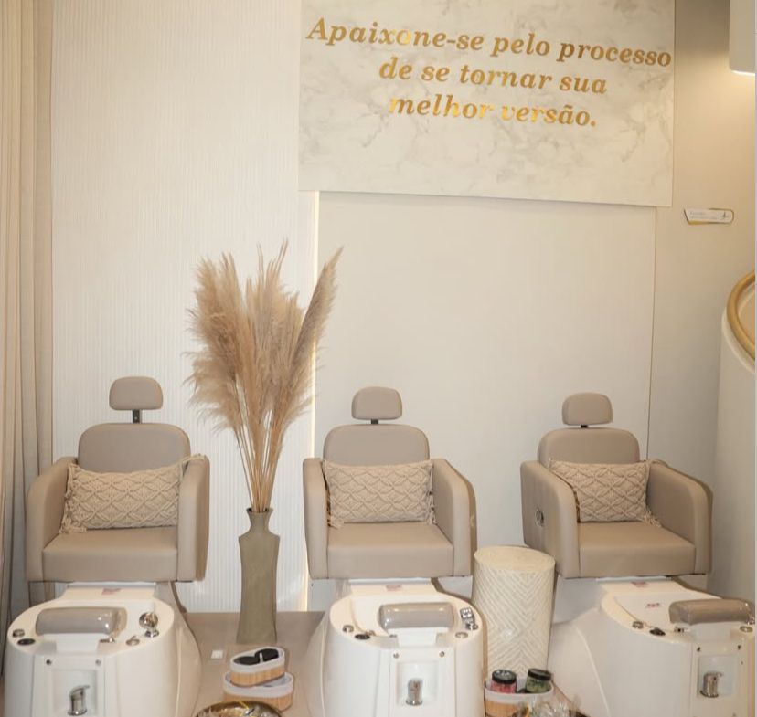 Eveliss Salon - Image 35