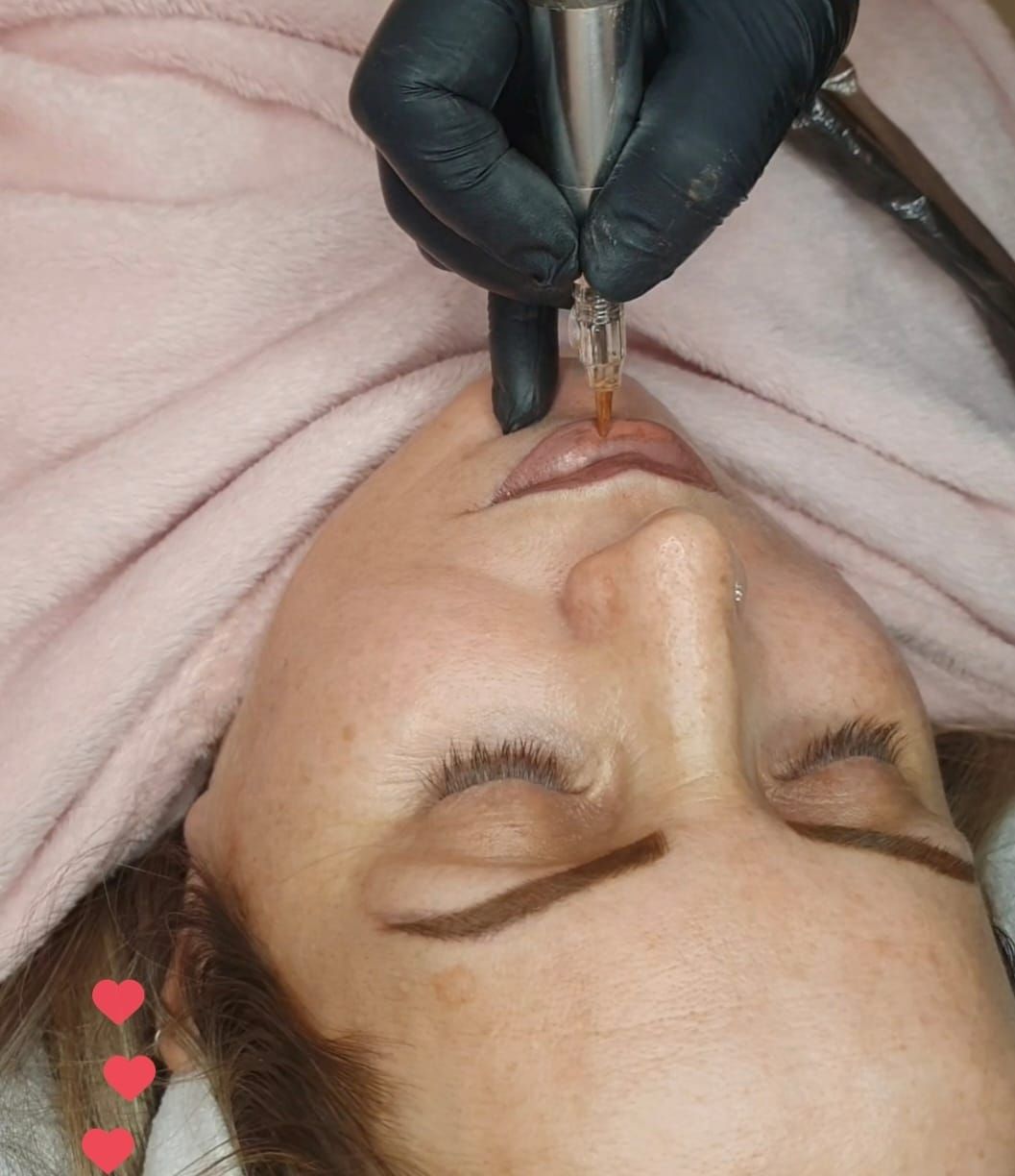 Rita Bragaia Estética Facial PMU - Ao Domicílio - Image 4