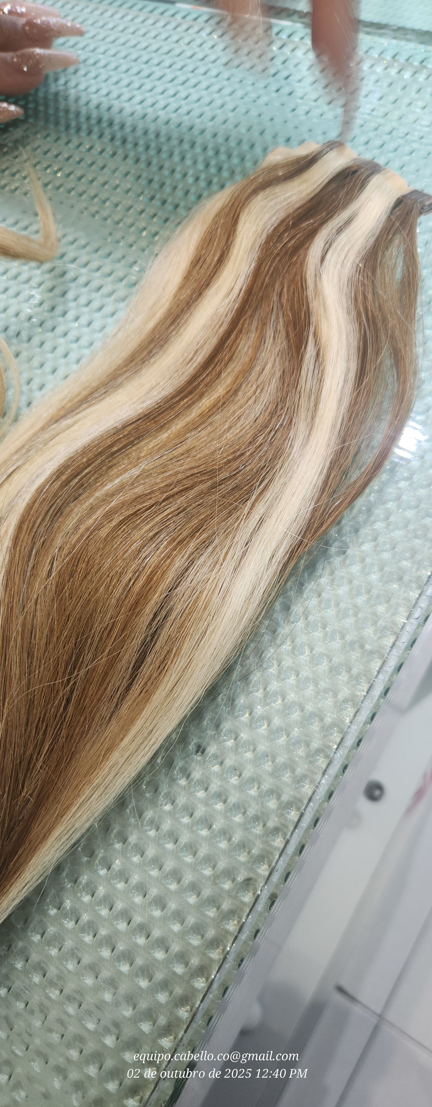 EQUIPO-CABELLO & CO - Extensiones, Peluquería y Estética - Image 11