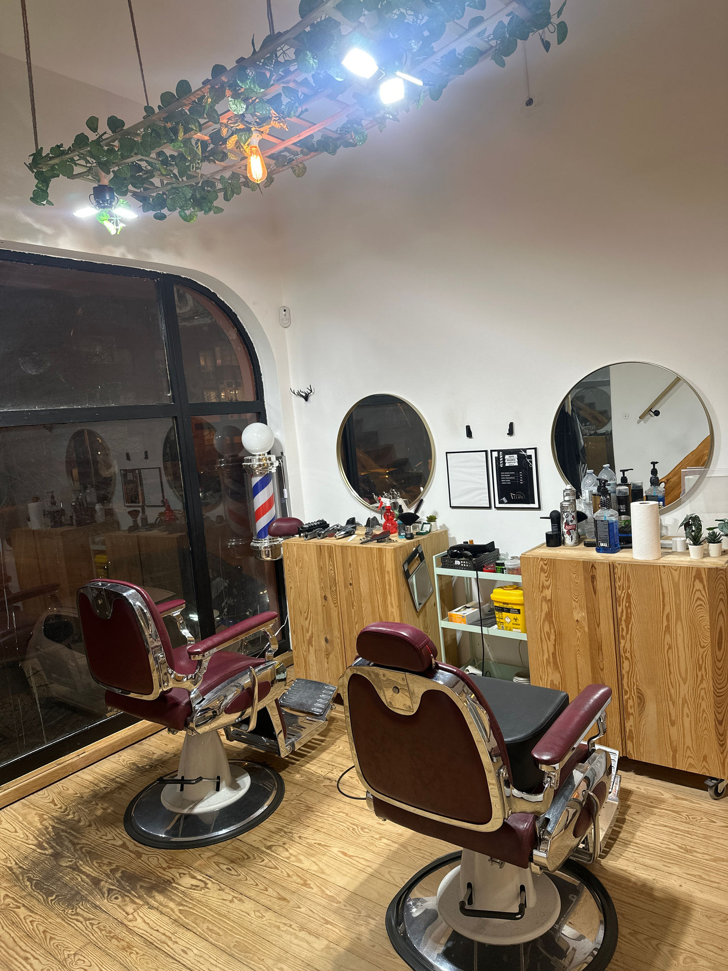 Fernandes Barbershop - Image 7