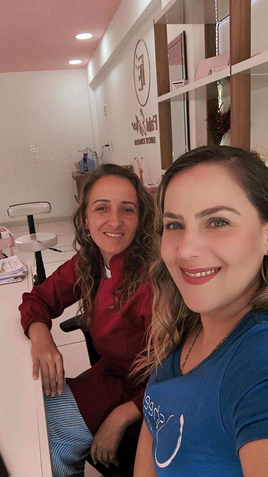 Fabi Esther Studio de Sobrancelhas - Image 15