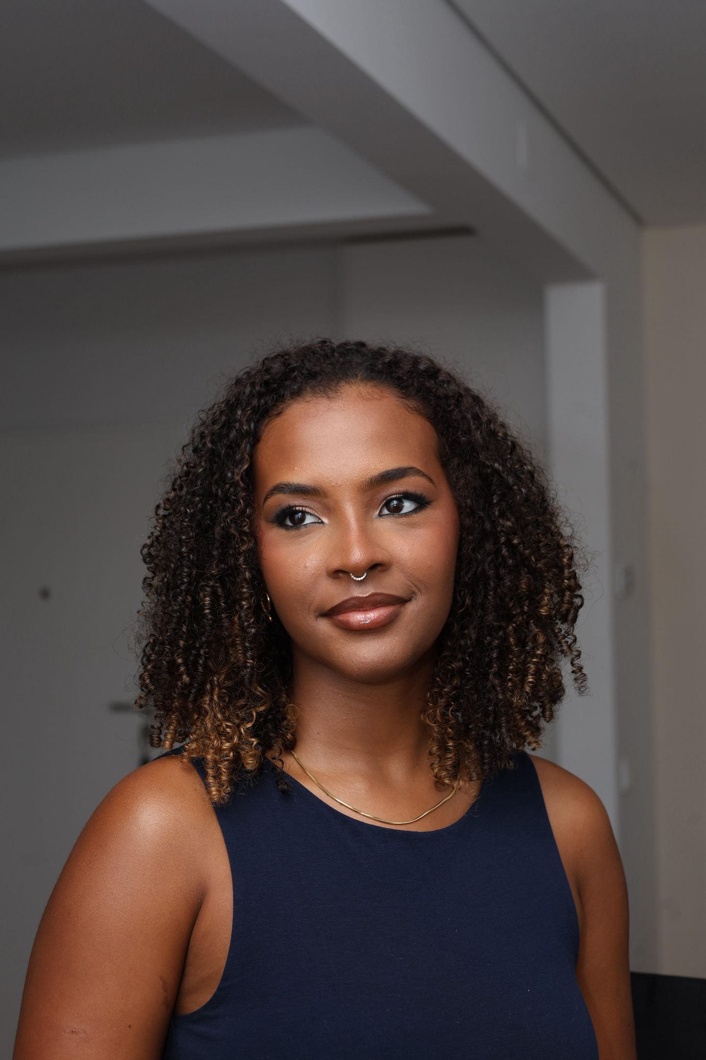Babi - Makeup Artist - Image 17