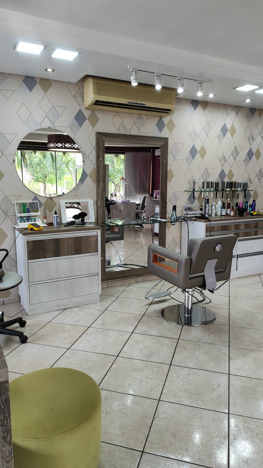 Sallon Hair Beauty - Image 9