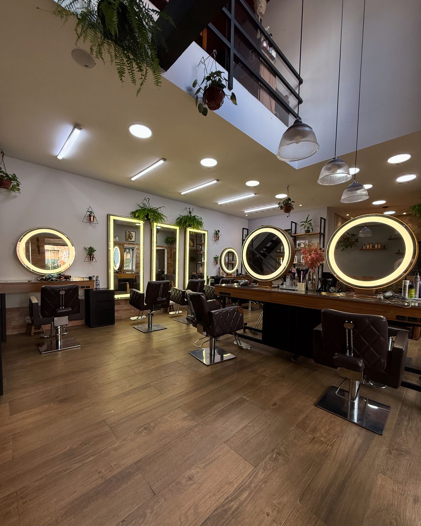 Nature 9 | Hair and Spa - Image 15
