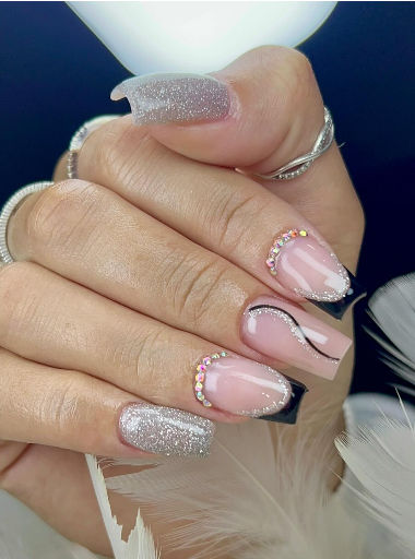 Thamires Stefanne | Nail Designer - Image 2