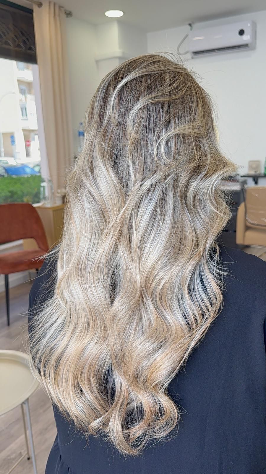 Leda Paes Hair Stylist - Image 10